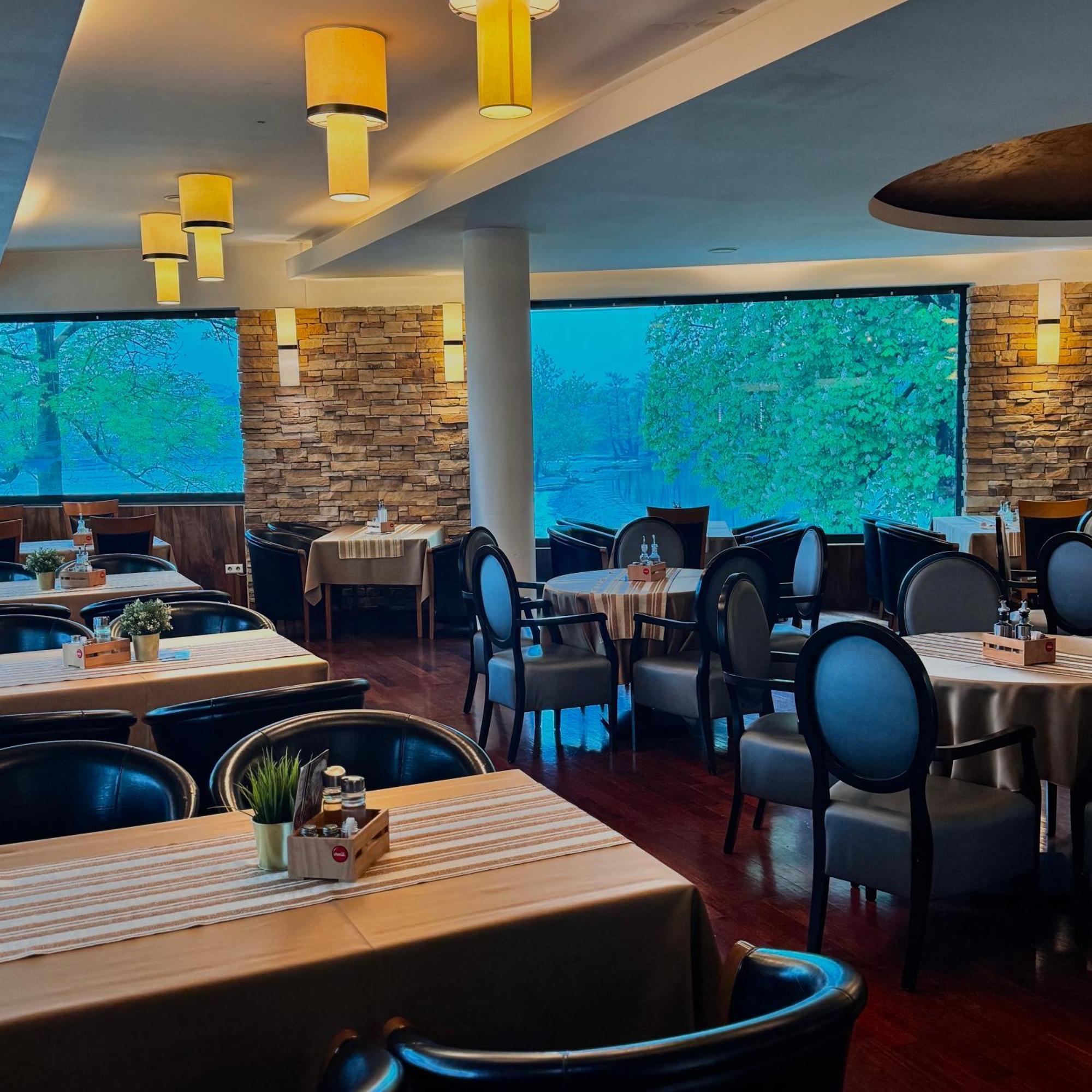 Hotel Paviljon Bihać Exterior foto